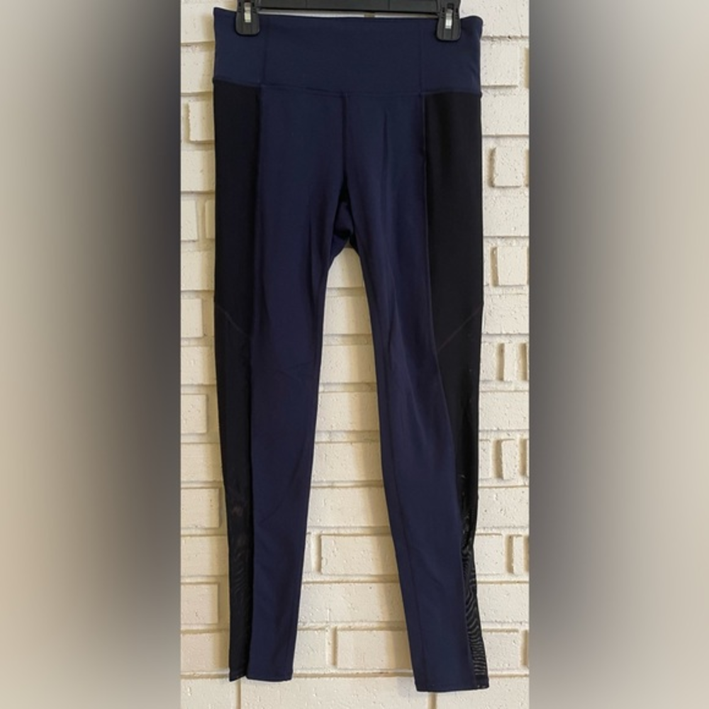 Athleta‎ Precision 7/8 Ankle Leggings Navy/Black Size Medium Sheer Leg